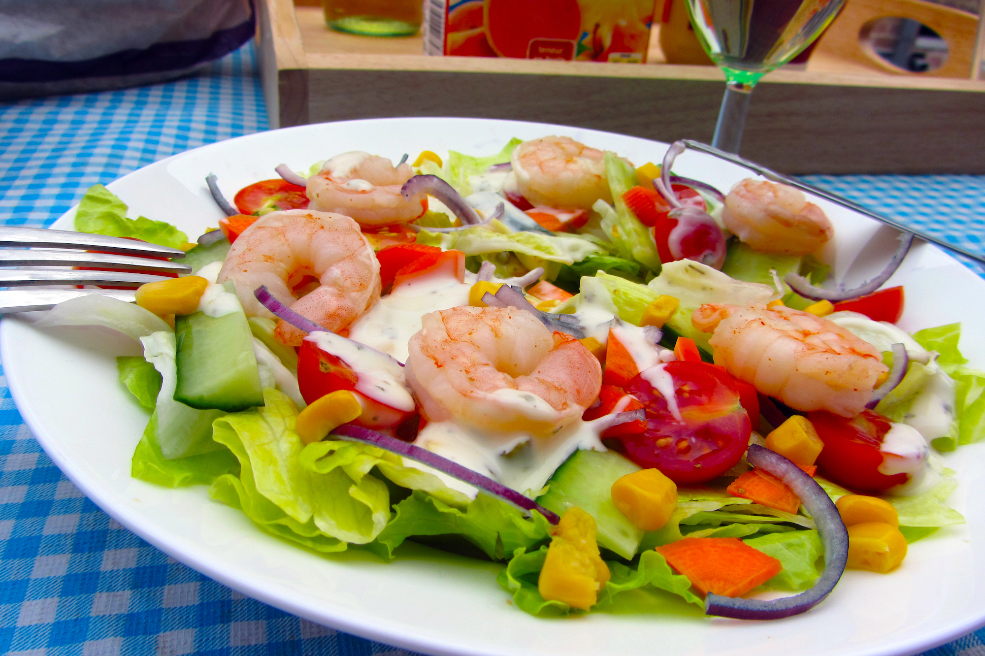 Zomerse salade met scampi